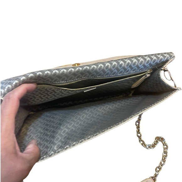 NWT Diane Von Furstenberg leather crossbody bag converts to cutch. - Picture 12 of 14